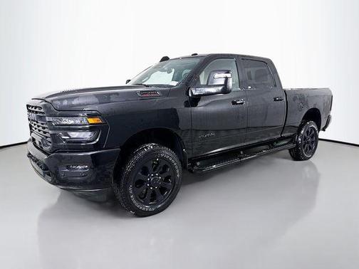 2025 RAM 2500 Big Horn Crew Cab 4x4 6'4' Box