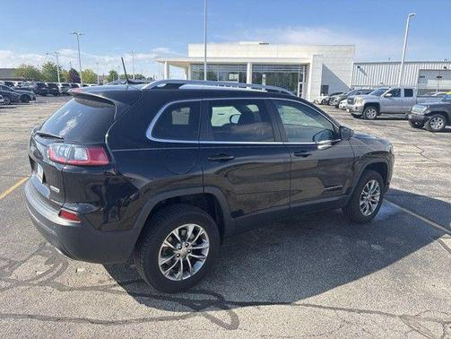 Diamond Black Crystal Pearlcoat 2019 Jeep Cherokee Latitude Plus