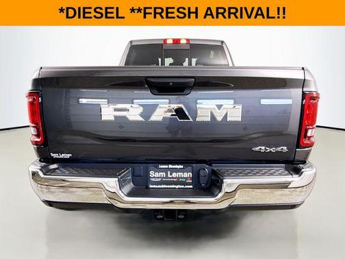 2025 RAM 2500 Tradesman Crew Cab 4x4 6'4' Box
