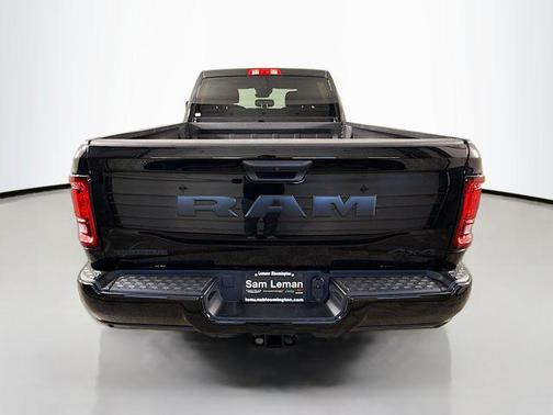 2025 RAM 2500 Big Horn Crew Cab 4x4 6'4' Box