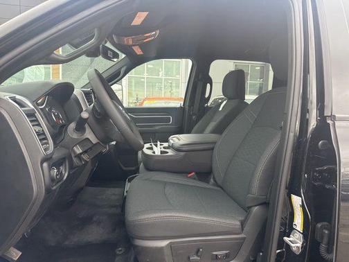 2025 RAM 2500 Big Horn Crew Cab 4x4 6'4' Box