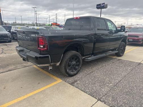 2025 RAM 2500 Big Horn Crew Cab 4x4 6'4' Box