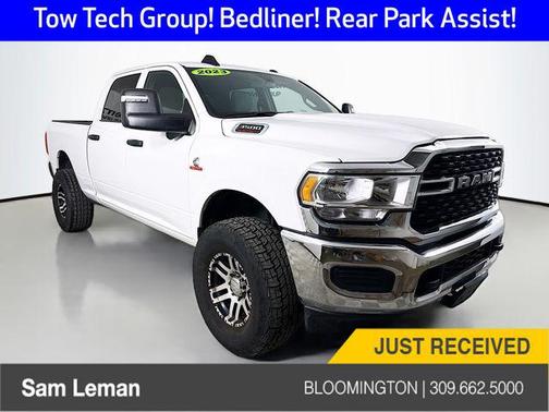 2023 RAM 3500 Tradesman Crew Cab 4x4 6'4' Box