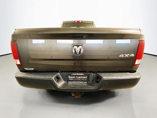 2017 RAM 3500 Tradesman Crew Cab 4x4 8' Box