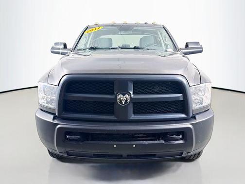 2017 RAM 3500 Tradesman Crew Cab 4x4 8' Box