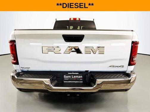 2025 RAM 2500 Tradesman Crew Cab 4x4 6'4' Box