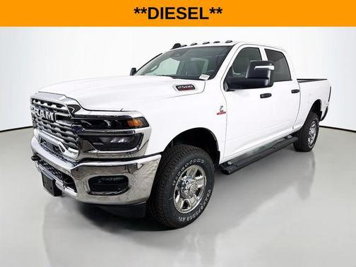 2025 RAM 2500 Tradesman Crew Cab 4x4 6'4' Box