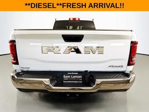 2025 RAM 2500 Tradesman Crew Cab 4x4 6'4' Box