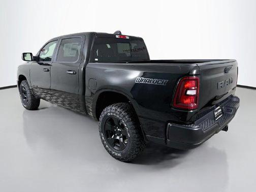 Diamond Black Crystal Pearlcoat 2026 RAM 1500 Warlock Crew Cab 4x4 5'7' Box