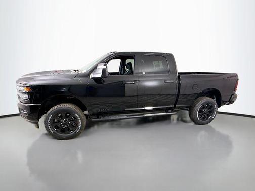 Diamond Black Crystal Pearlcoat 2026 RAM 2500 Black Express Crew Cab 4x4 6'4' Box