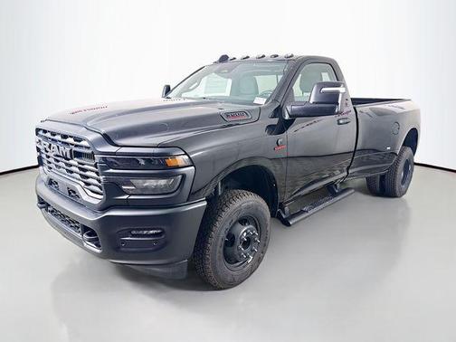 Diamond Black Crystal Pearlcoat 2026 RAM 3500 Tradesman Regular Cab 4x4 8' Box