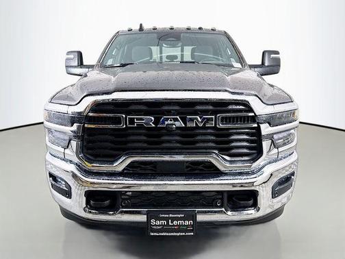 2025 RAM 2500 Tradesman Crew Cab 4x4 6'4' Box