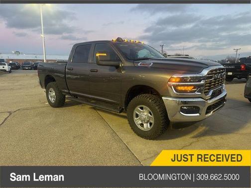 2025 RAM 2500 Tradesman Crew Cab 4x4 6'4' Box
