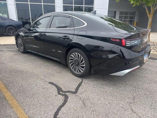 Onyx Black 2024 Hyundai SONATA Hybrid Limited