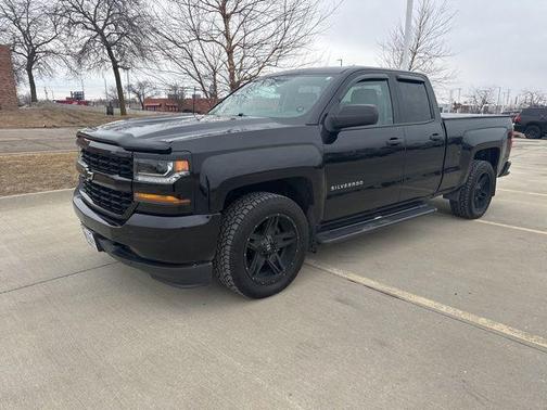 2017 Chevrolet Silverado 1500 Custom