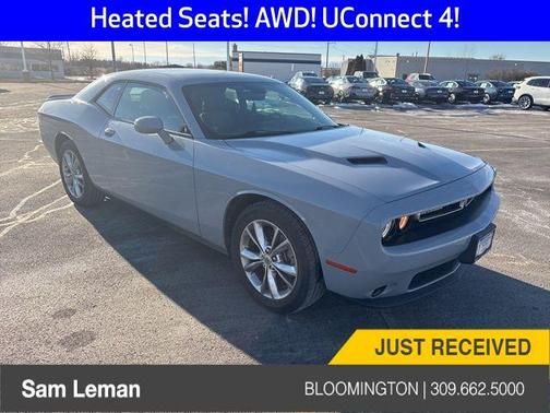 2022 Dodge Challenger SXT