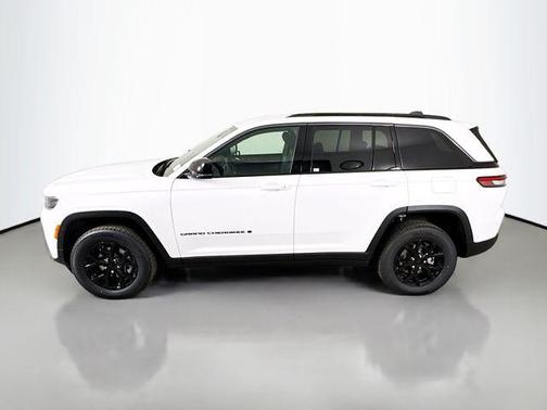 2026 Jeep Grand Cherokee Altitude