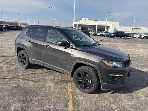 Granite Crystal Metallic Clearcoat 2019 Jeep Compass Latitude