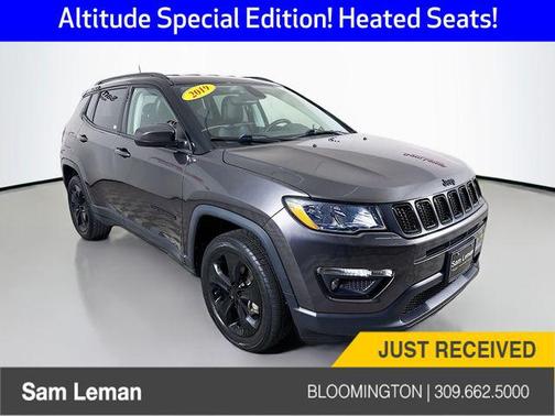 Granite Crystal Metallic Clearcoat 2019 Jeep Compass Latitude
