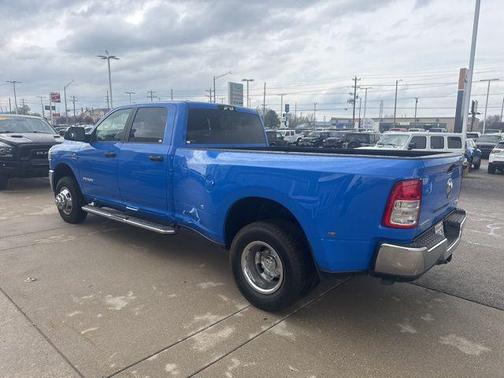 New Holland Blue 2022 RAM 3500 Big Horn Crew Cab 4x4 8' Box