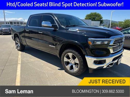 Diamond Black Crystal Pearlcoat 2022 RAM 1500 Laramie