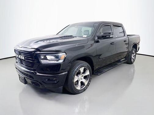 Diamond Black Crystal Pearlcoat 2023 RAM 1500 Laramie