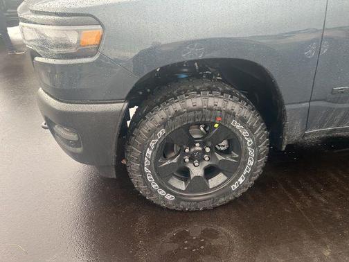 2026 RAM 1500 Warlock Crew Cab 4x4 5'7' Box