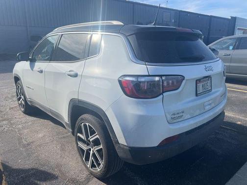 Bright White Clearcoat 2025 Jeep Compass Limited