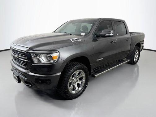 Granite Crystal Metallic Clearcoat 2020 RAM 1500 Big Horn/Lone Star