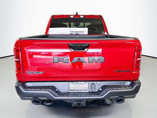 Molten Red Pearlcoat 2026 RAM 1500 RHO Crew Cab 4x4 5'7' Box
