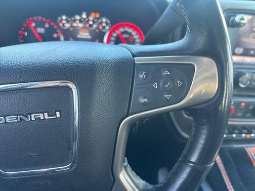 2015 GMC Sierra 2500 Denali