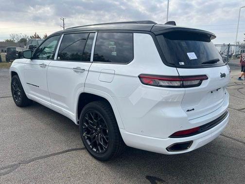 2025 Jeep Grand Cherokee L Summit