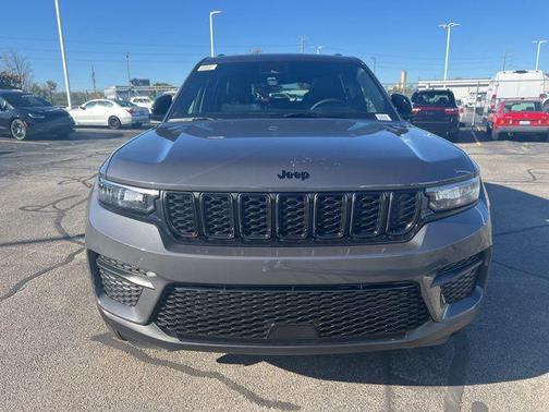 2025 Jeep Grand Cherokee Altitude