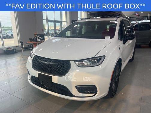 2025 Chrysler Pacifica Hybrid FAV Edition