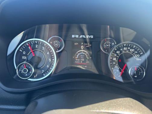 2024 RAM 2500 Big Horn Crew Cab 4x4 6'4' Box