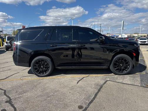 2023 Chevrolet Tahoe 4WD RST