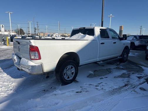 2024 RAM 2500 Tradesman Crew Cab 4x4 8' Box