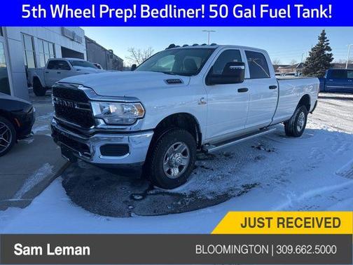 2024 RAM 2500 Tradesman Crew Cab 4x4 8' Box