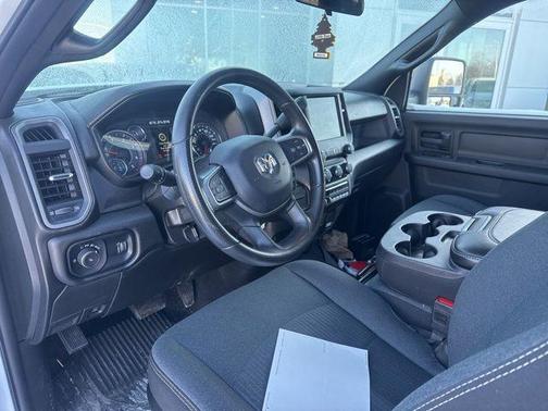 2024 RAM 2500 Tradesman Crew Cab 4x4 8' Box