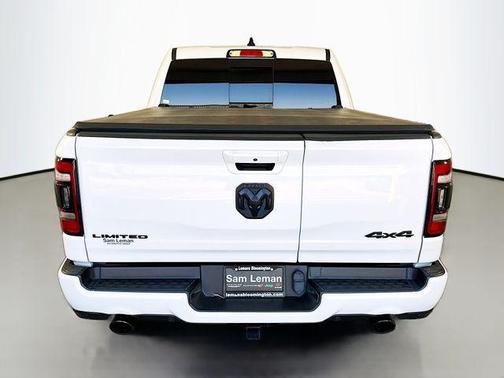 Ivory White Tri-Coat Pearlcoat 2022 RAM 1500 Limited