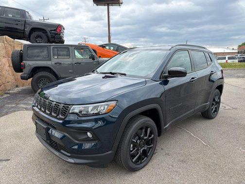 Fathom Blue Pearl Coat 2026 Jeep Compass Sport