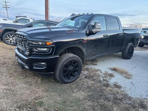 2025 RAM 2500 Big Horn Crew Cab 4x4 6'4' Box