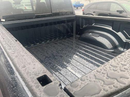 2026 RAM 1500 Warlock Crew Cab 4x4 5'7' Box