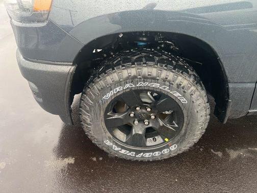 2026 RAM 1500 Warlock Crew Cab 4x4 5'7' Box