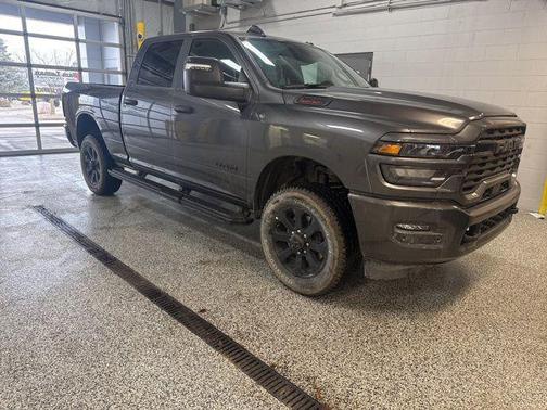 2025 RAM 2500 Big Horn Crew Cab 4x4 6'4' Box