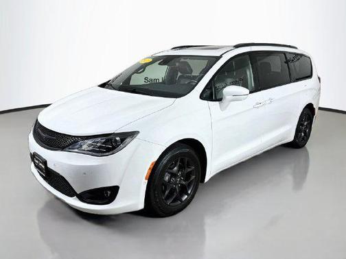 Bright White Clearcoat 2020 Chrysler Pacifica Limited
