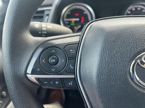 2024 Toyota Camry Hybrid LE