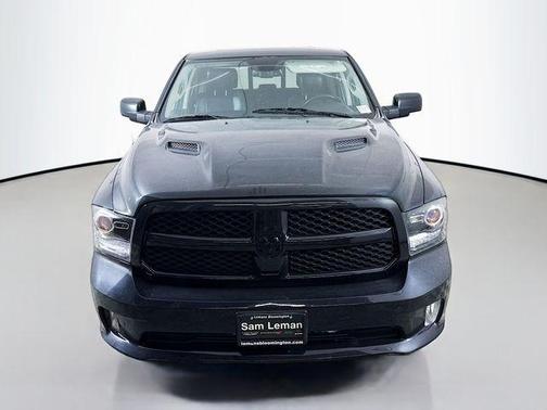 2018 RAM 1500 Night Crew Cab 4x4 5'7' Box