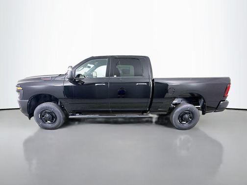 2025 RAM 2500 Tradesman Crew Cab 4x4 6'4' Box