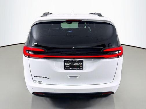 2021 Chrysler Pacifica Touring